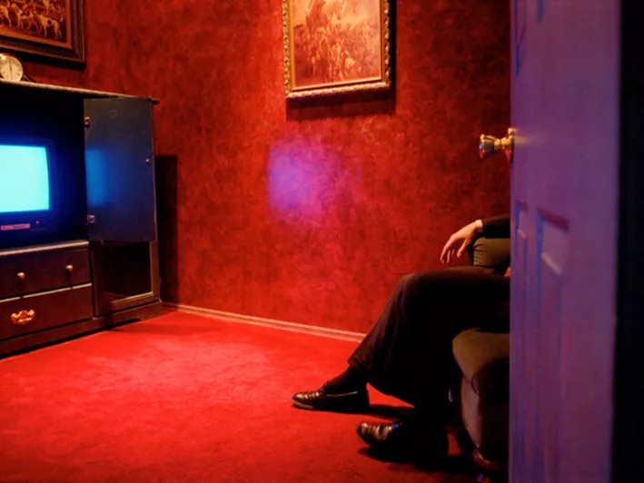 Meiselas, Client Lounge, Pandora's Box, 1995